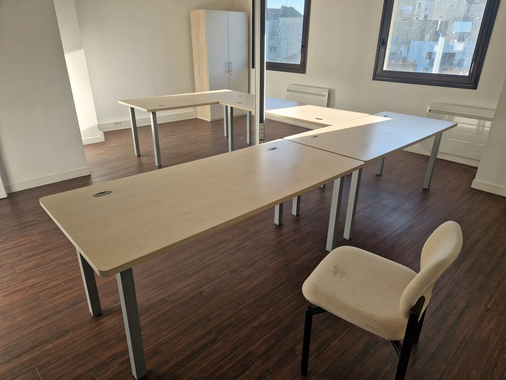 Resource réemploi Table de réunion 4 pieds