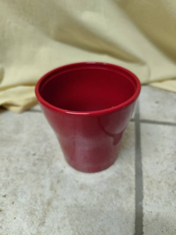 Resource réemploi Cache pot rouge