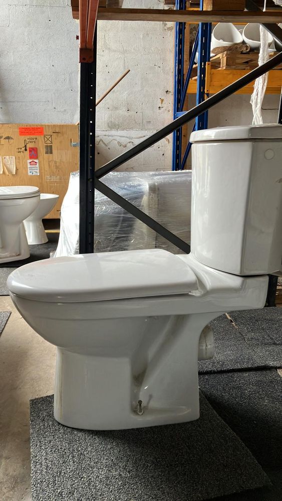 Resource réemploi Wc sur pied, JACOB DELAFON (mécanisme de chasse neuf inclus)