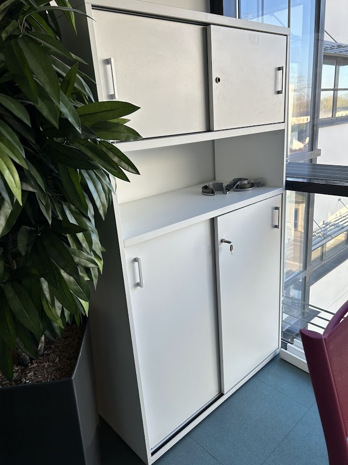 Resource réemploi Armoire haute blanche