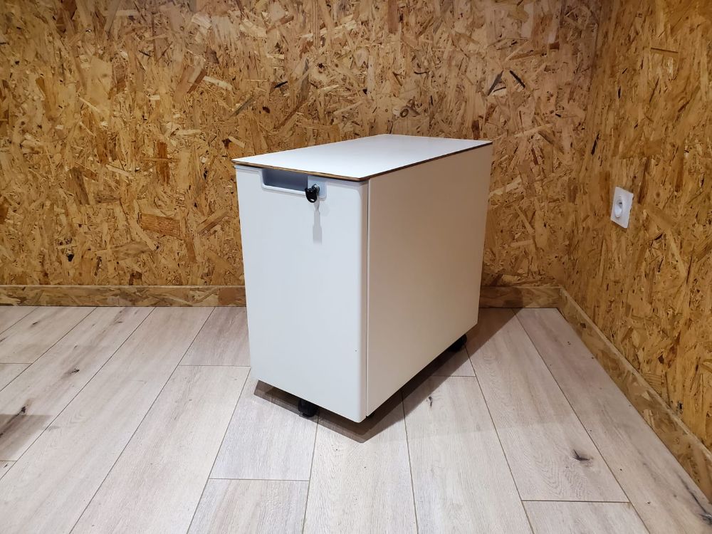 Resource réemploi Caisson blanc étroit