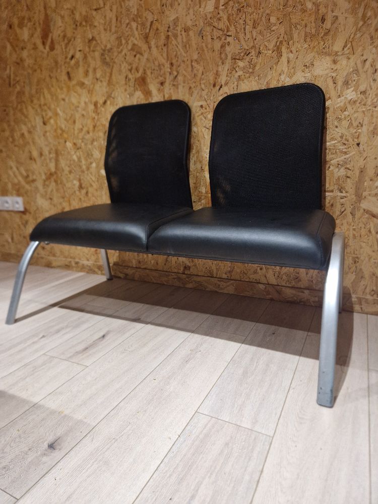 Resource réemploi Banquette noire 2 assise