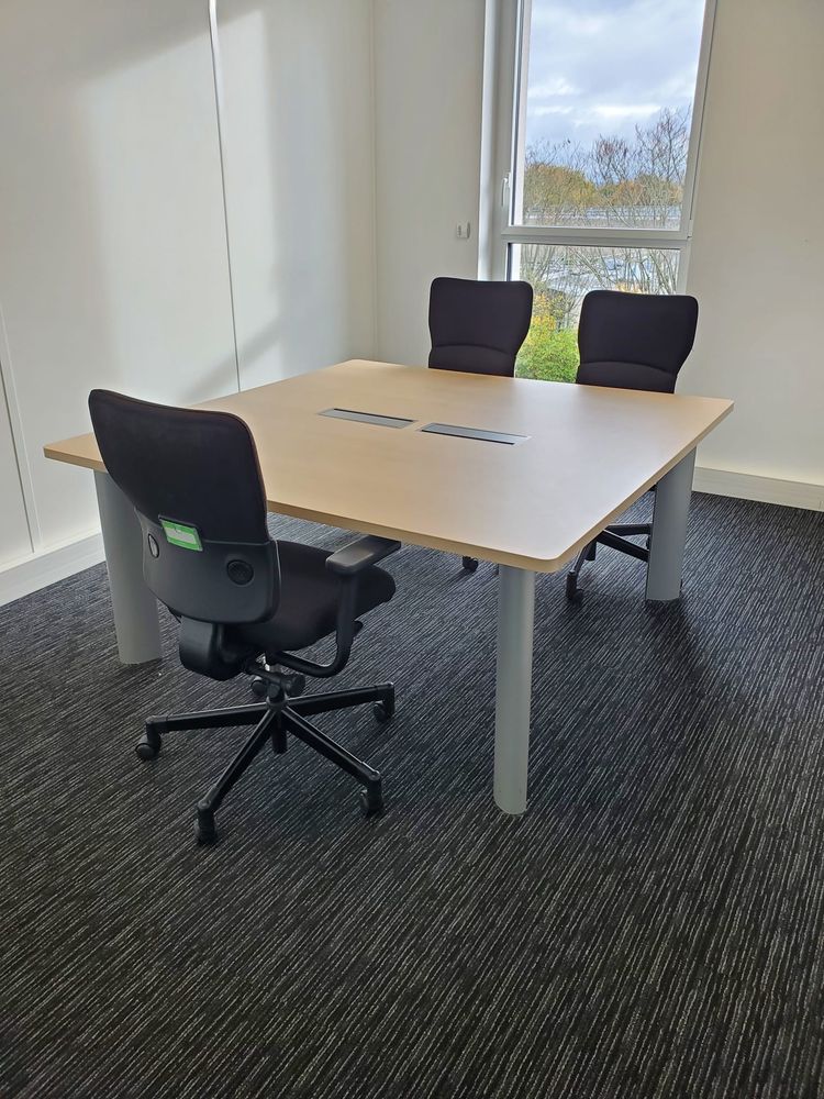 Resource réemploi Table de réunion 8 places