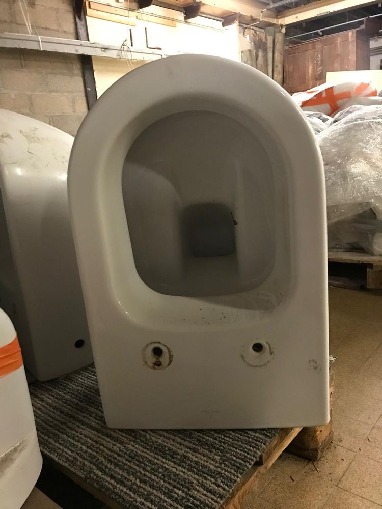 Resource réemploi WC suspendu VILLEROY&BOCH Subway