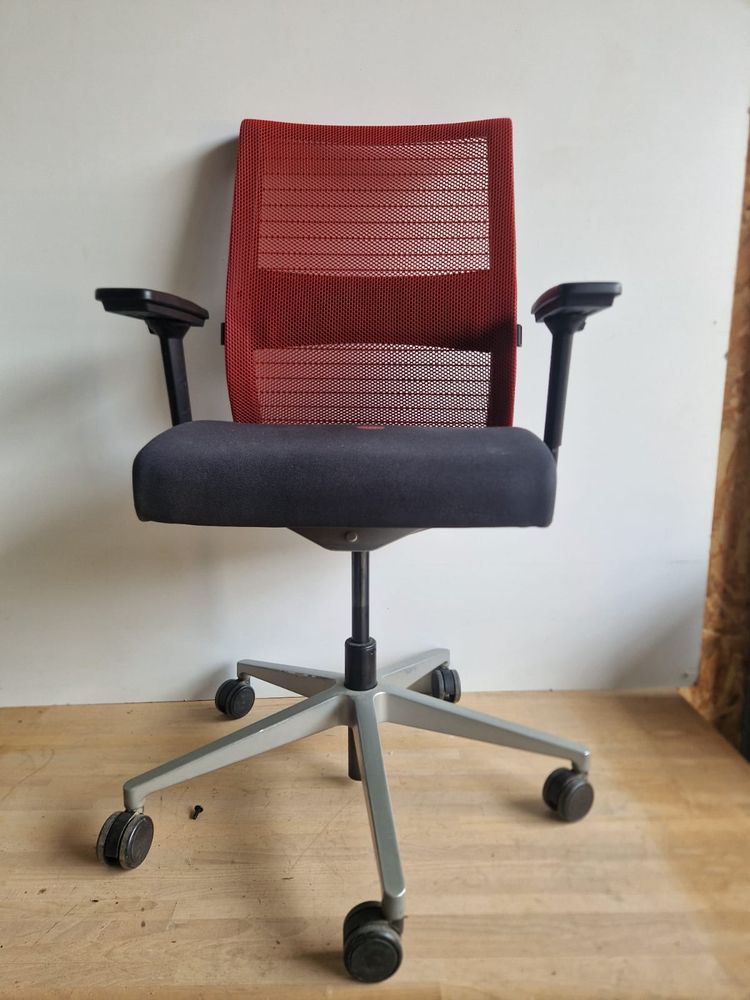 Resource réemploi Siège opérateur Steelcase think