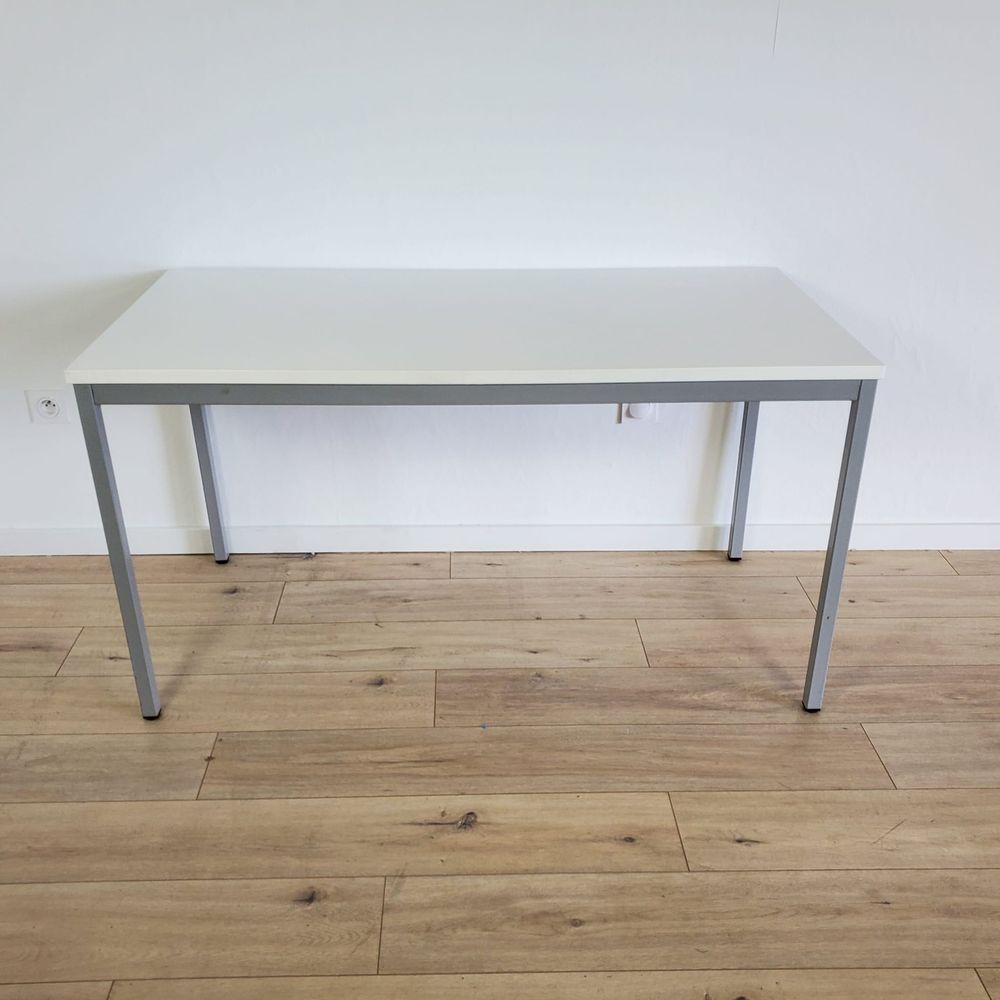 Resource réemploi Table blanche 140
