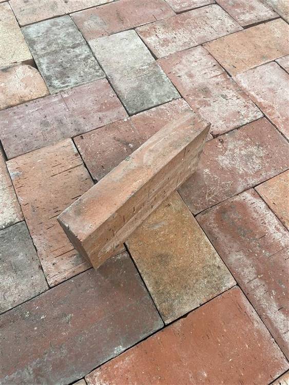 Resource réemploi Brique de pavage, Ref : "Hellemmes"