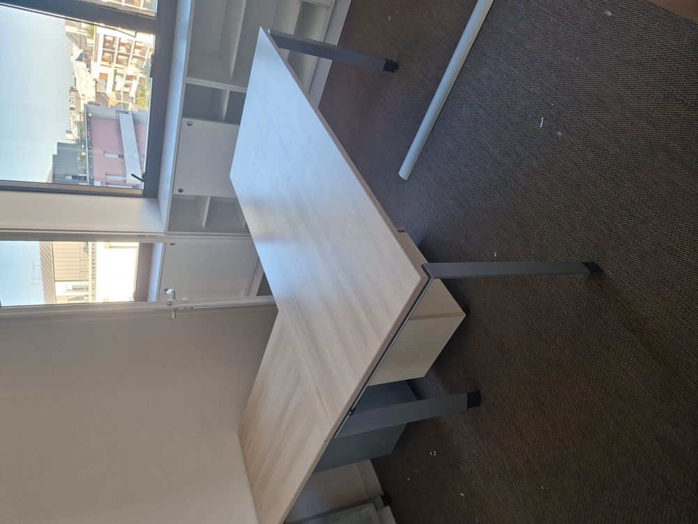 Resource réemploi Bureau retour pieds gris