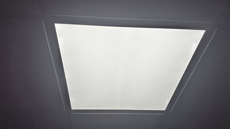Resource réemploi Dalle luminaire LED Philips