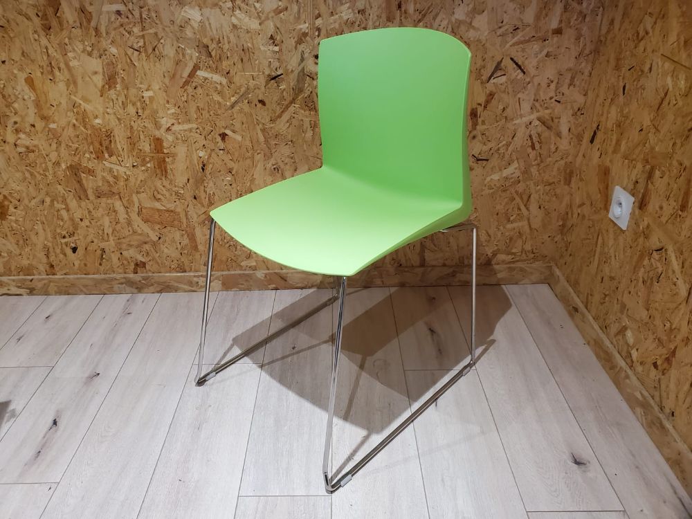 Resource réemploi Chaise luge pied métal assise plastique