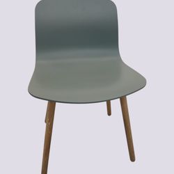 Chaise en bois cintré