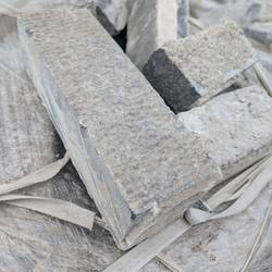 Pavé, Déstockage de pavés en grès en quantité