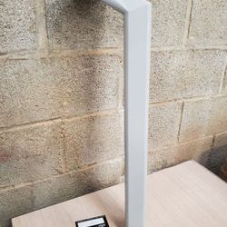 Pied de bureau Haworth profilé gris