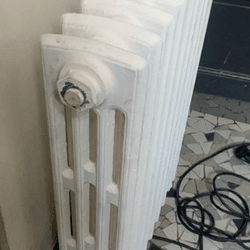Radiateur à eau fonte