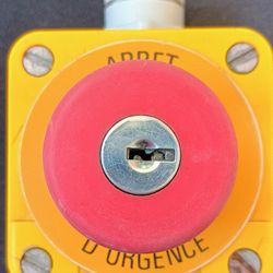 Bouton d'arrêt d'urgence