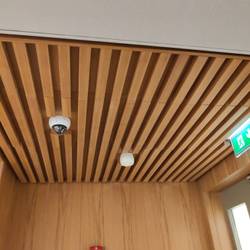Plafond suspendu bois