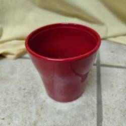 Cache pot rouge