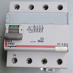 Interrupteur différentiel, 63A 3P+N