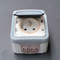 Prise courant fort, étanche