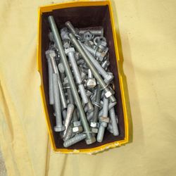 Boite de vis tête hexagonale