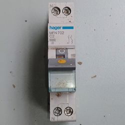 Disjoncteur, 2A