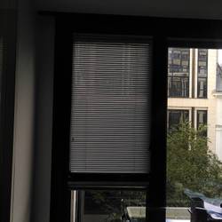 Store vénitien aluminium 