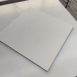 Carrelage, émaillé blanc