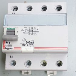 Interrupteur différentiel, 25A 3P+N