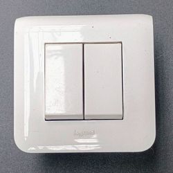 Interrupteur, Va-et-vient encastrable double