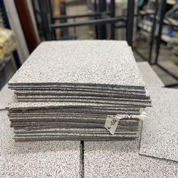 Resource réemploi Dalle de Moquette 50x50
