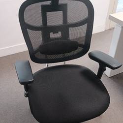 Fauteuil de bureau en résille noir