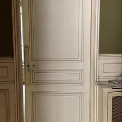 Porte pleine moulurée 81