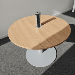 Table ronde avec colonne électrique