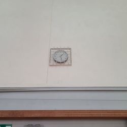 Horloge avec protection