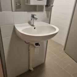 Lavabo suspendu