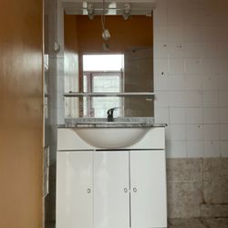 Meuble vasque intégrée + placard