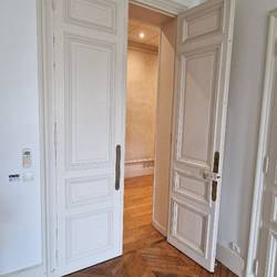 Porte double manuelle ouvragées