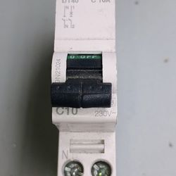 Disjoncteur, 10A