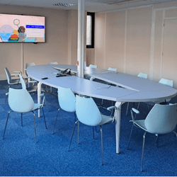 Table de réunion ovale 12 personnes