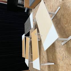 Bureau, RELOOK