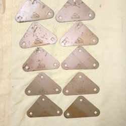 Equerres de renfort d'angle