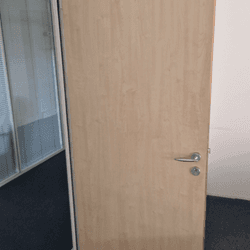 Resource réemploi Porte simple manuelle int