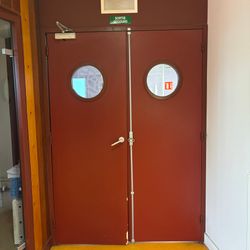 Porte intérieure double avec hublot, PO INT H