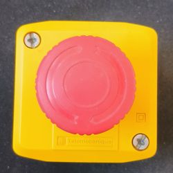 Bouton d'arrêt d'urgence