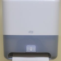 Distributeur d'essuie-mains, automatique
