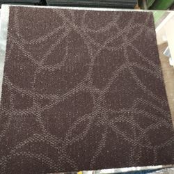 Dalles de moquette, à motifs marron