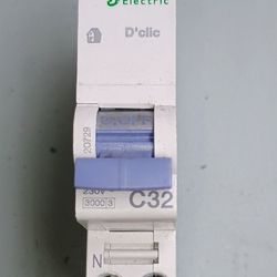 Disjoncteur, 32A