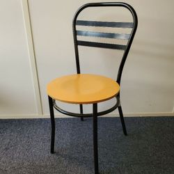 Chaise cafétaria
