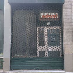Store métallique