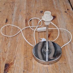 Pied de lampe